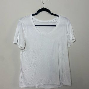 plain white t-shirt